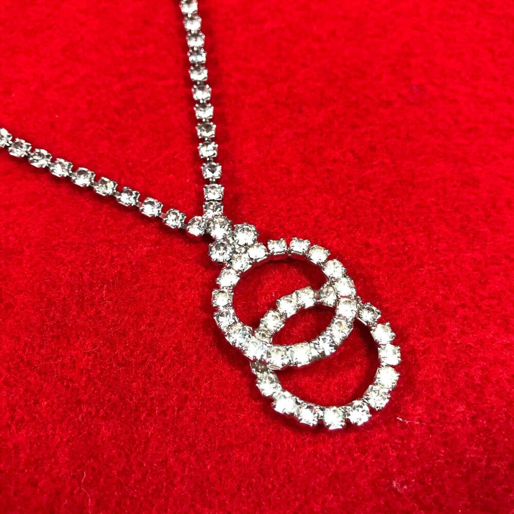 Rhinestone Princess Necklace Overlapping Circles Pendant Silver Tone Vintage